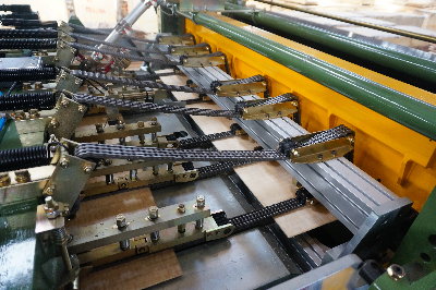 CHANG I VENEER COMPOSER -CHANG I IN CO., LTD. CHANG I VENEER COMPOSER -CHANG I IN CO., LTD.